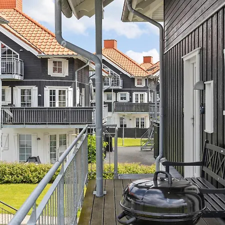 Cozy In With Sauna 度假居 *